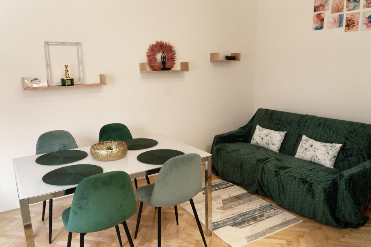 Fand Center Luxury Apartmán *